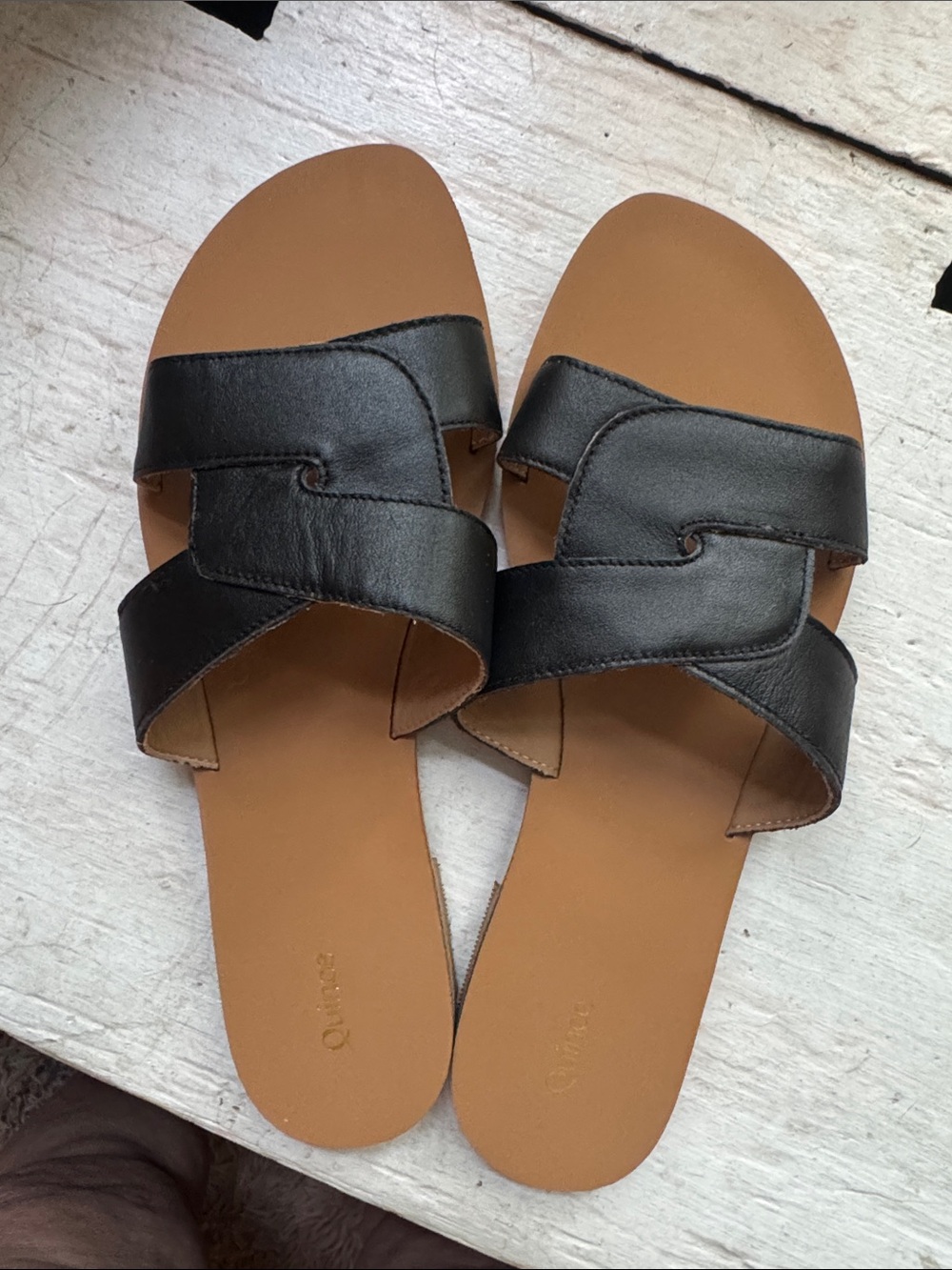 Quince Women's Italian Leather Cutout Slide Sandal Black 9.5 Quiet Luxury Chic